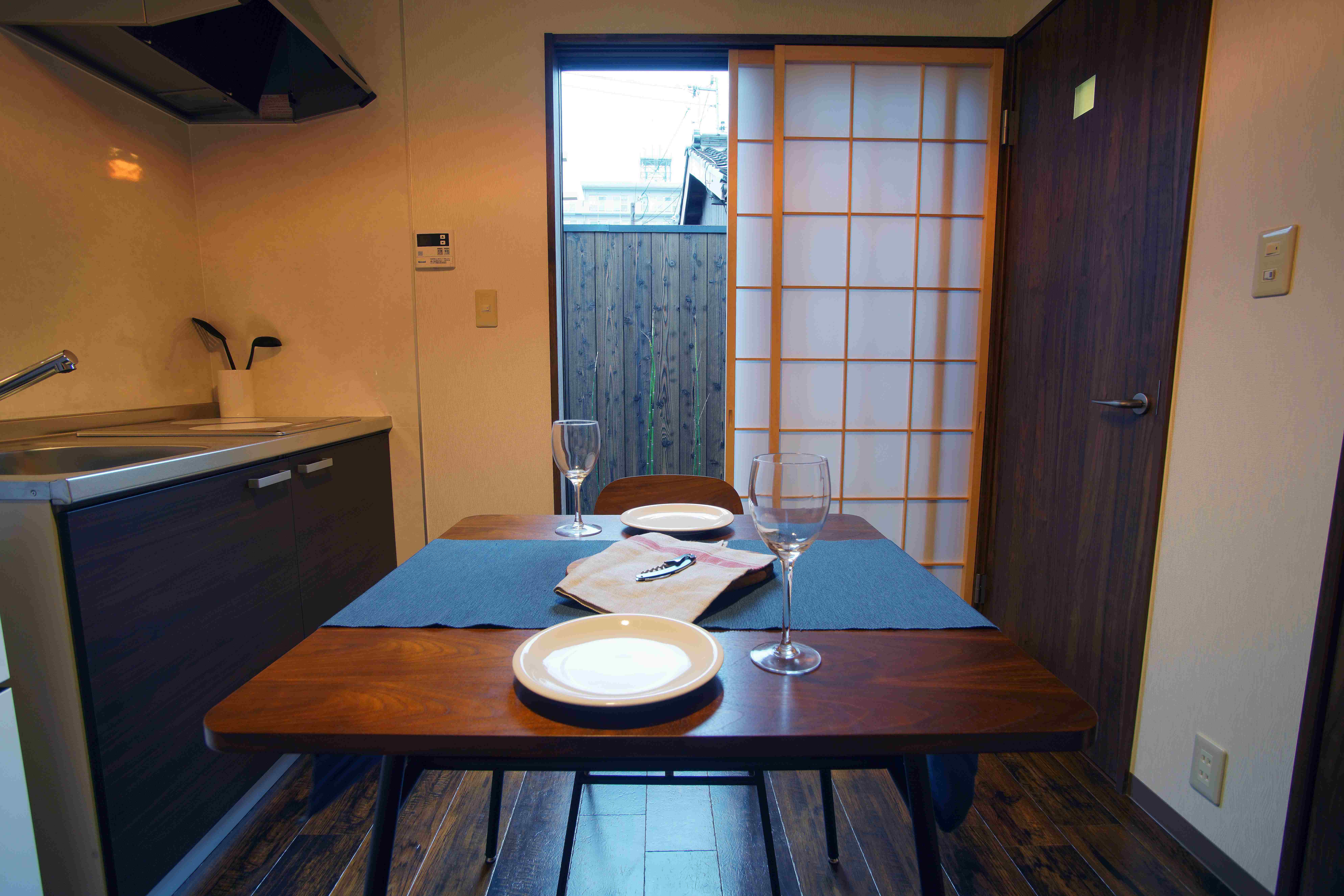 Tori bright living and dining area with fukinuke atrium